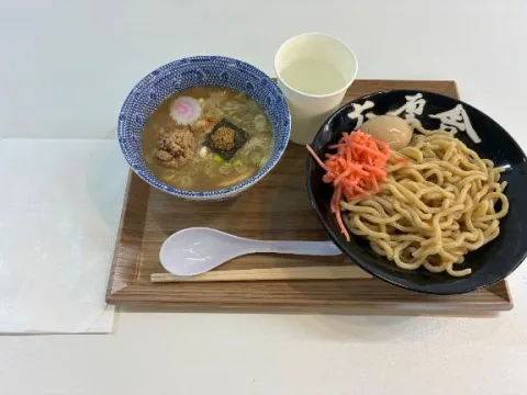 六厘舎のつけめん