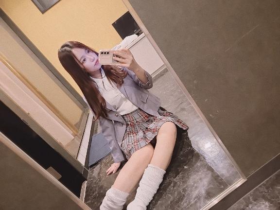 うみ おっとりFカップ！ブレザーコス🧡