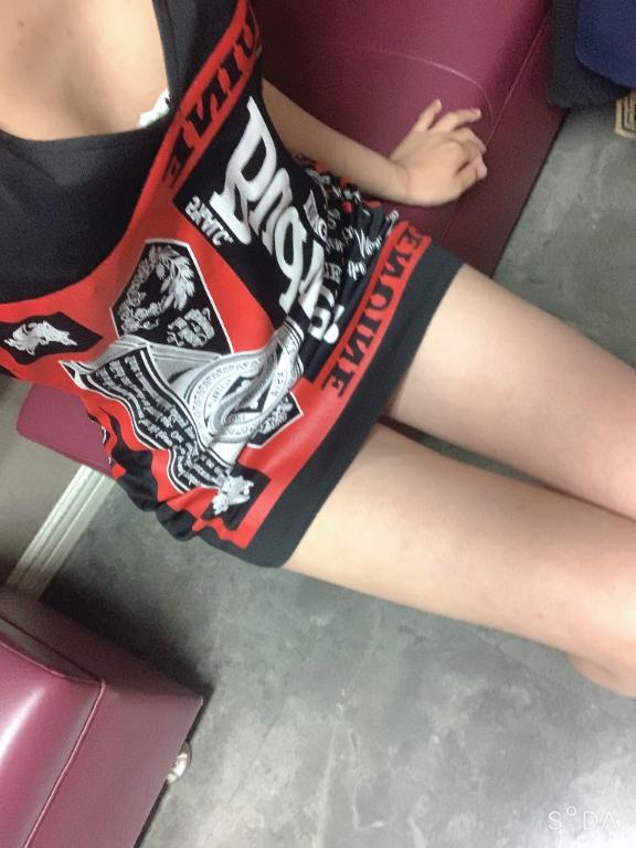 きき 美白ギャル！！(՞ ܸ.‪ˬ.ܸ՞)”