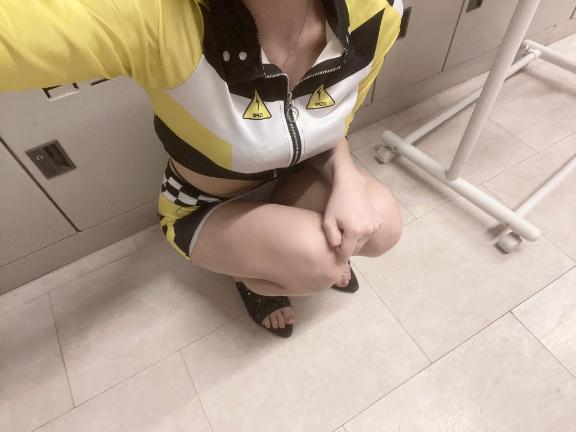 見えちゃってる…💕