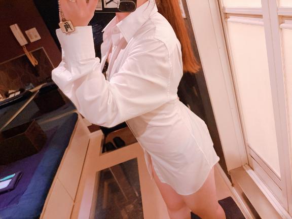 ゆうな 愛嬌抜群の癒し系！