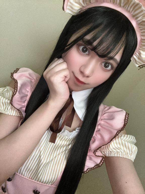 みり S級ルックスにFカップ巨乳帽子忘れちゃってるよ😭😭