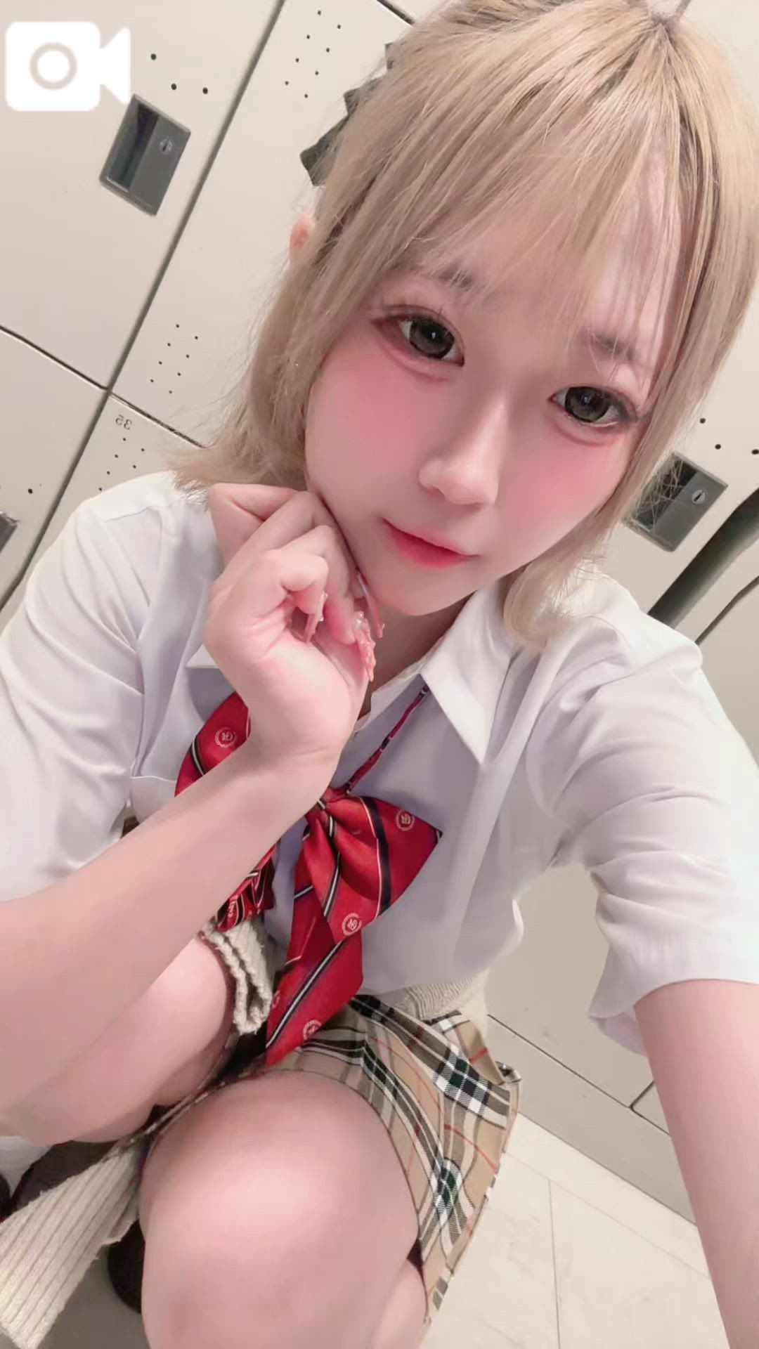 とあ 無邪気さと大人の魅力！