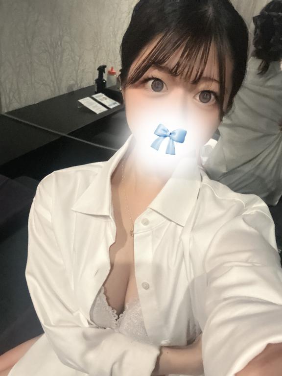 みなと おもちゃ好きGcup美女出勤！