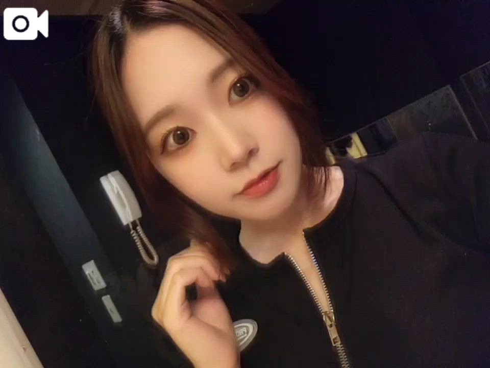 顔出し動画😖