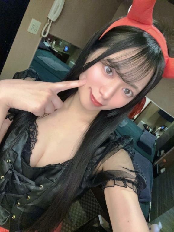 みり S級ルックスにFカップ巨乳
